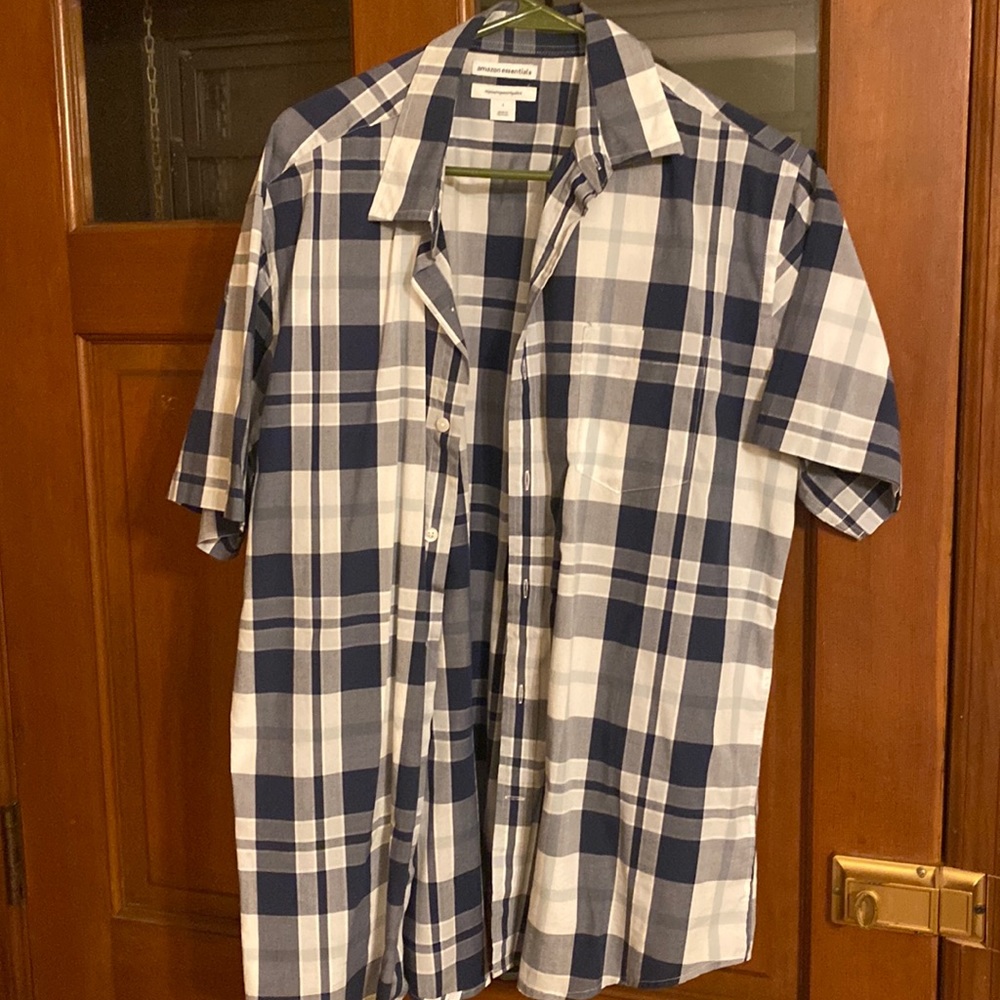 Short sleeve button down shirt